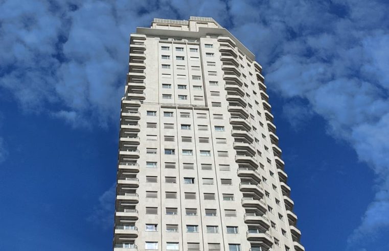 La Torre de Madrid: un icono de la Plaza de España y de la historia madrileña