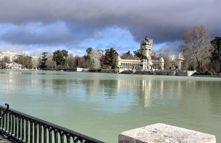 El parque del Retiro: un tesoro natural e histórico en el corazón de Madrid